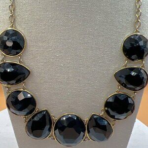 Chunky Black Faux Gemstone Statement Necklace    B86